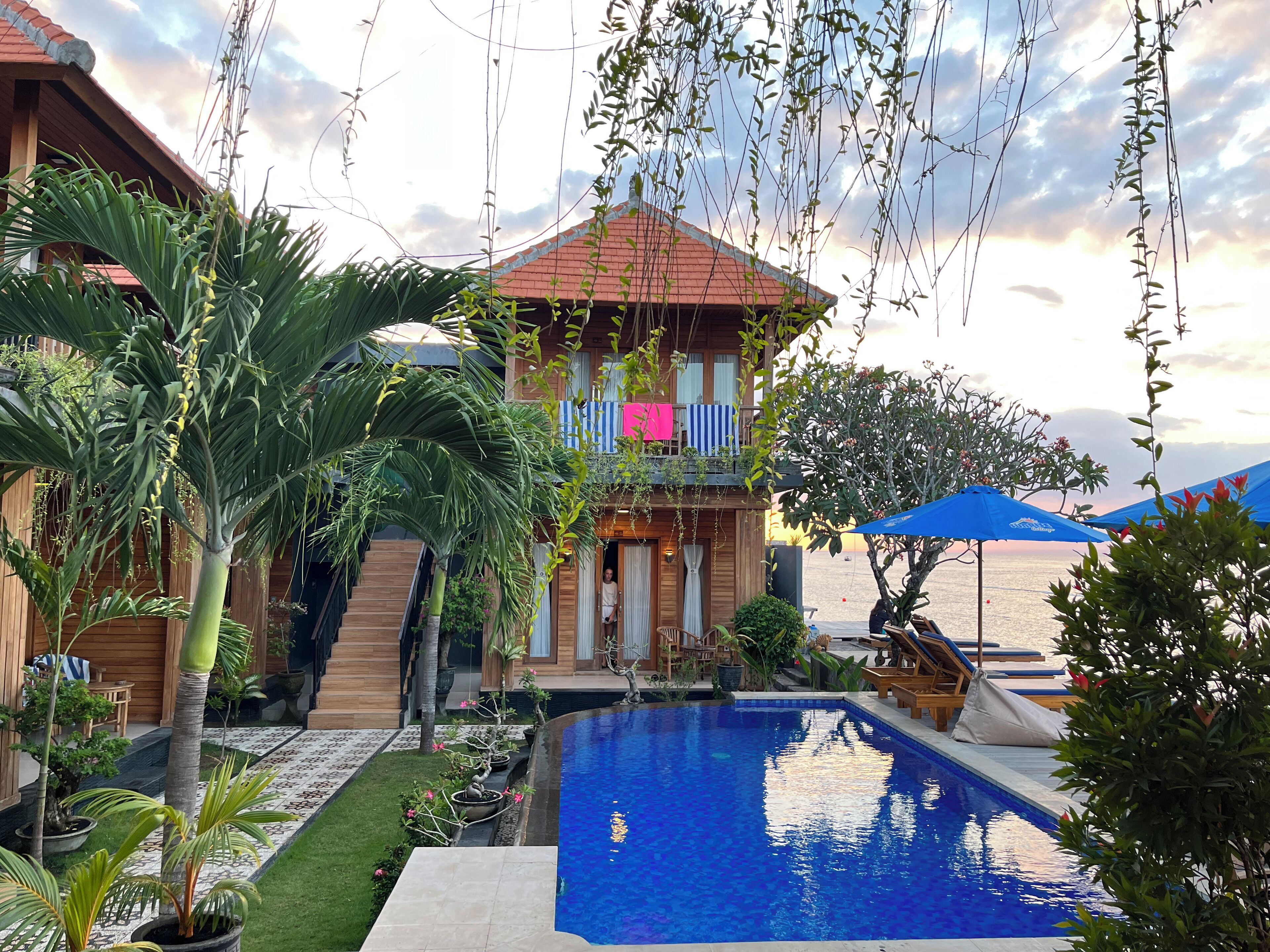 Minibar, espace de travail pour ordinateur portable