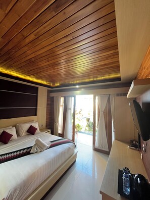 Cottage Deluxe, quang cảnh hồ bơi | Minibar, khu vực làm việc phù hợp cho laptop, phòng cách âm 
