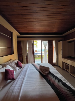 Deluxe Double Room, Beach View | Minibar, laptop workspace, soundproofing, free WiFi - Sunrise Cottage Penida (Penida Island)