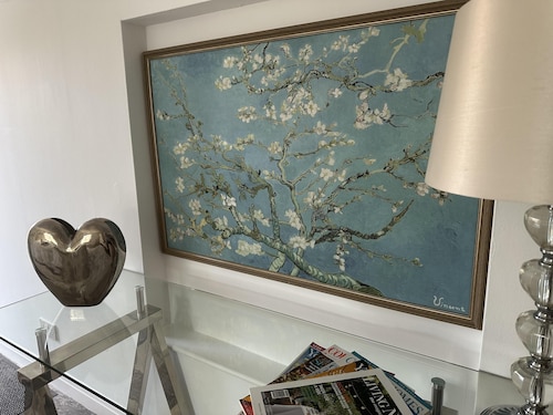 Studio - Sleeps 2 - Pets - Parking - Wifi