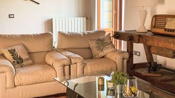 Télévision, cheminée