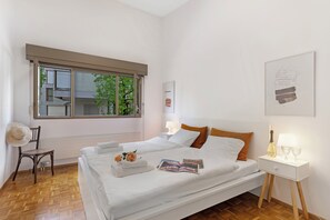 3 bedrooms, iron/ironing board, free WiFi, bed sheets - BoReal B.2, Lugano, Switzerland (Lugano)