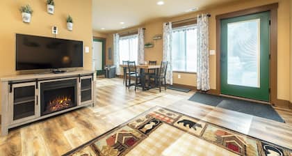 Urban Cabin on Mt Scott