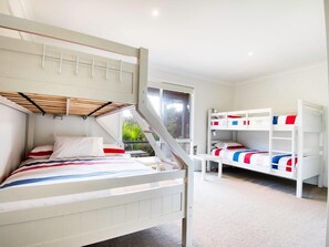 3 bedrooms, WiFi, bed sheets