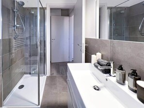 مجففات شعر، مناشف