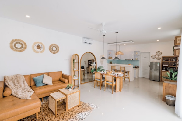 Exclusive Villa, 2 Bedrooms, Private Pool | Living room