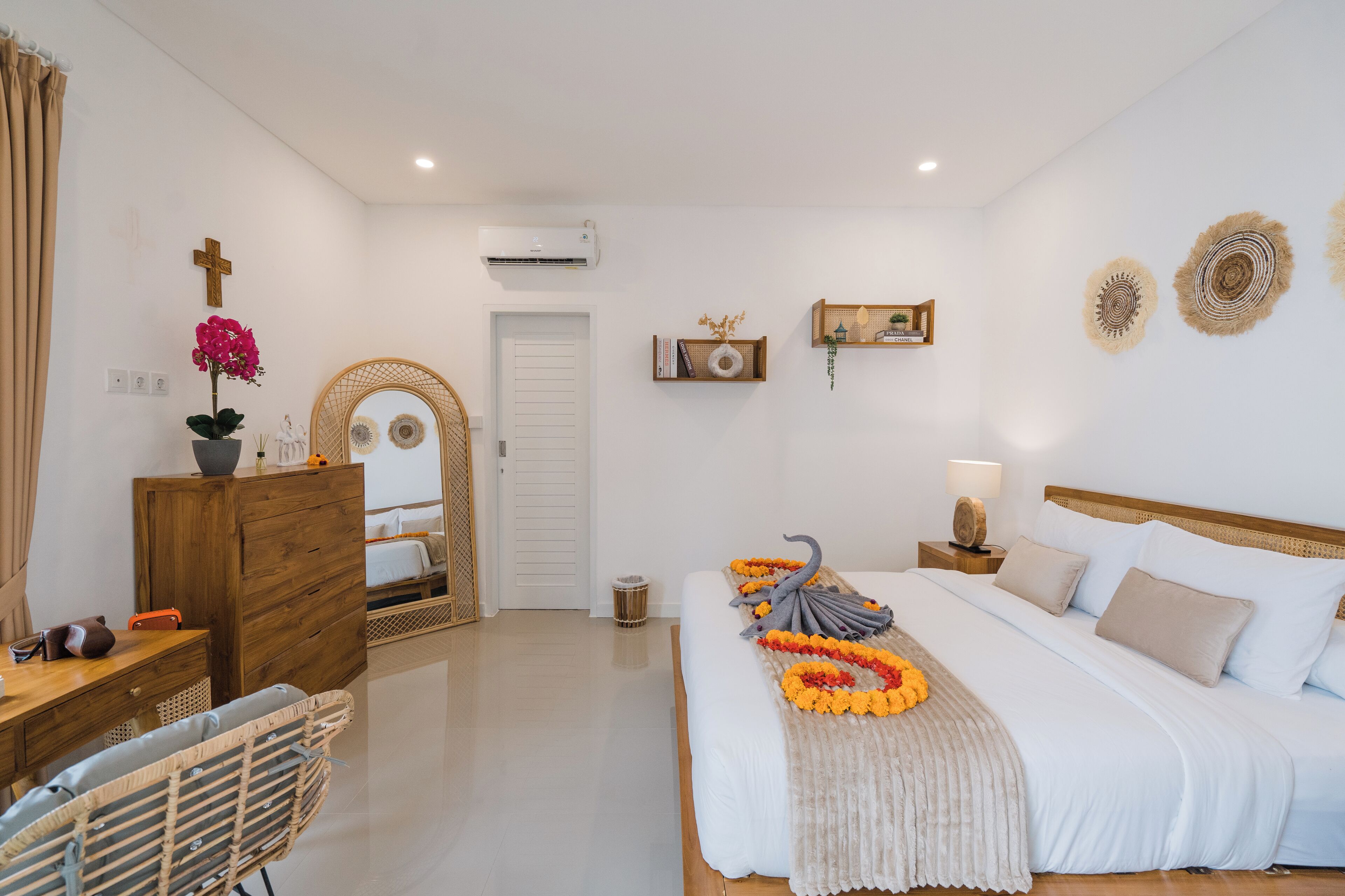 Exclusieve villa, 2 slaapkamers, privézwembad | 2 slaapkamers, een kluis op de kamer, verduisterende gordijnen