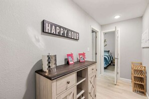 4 bedrooms, desk, iron/ironing board, travel crib