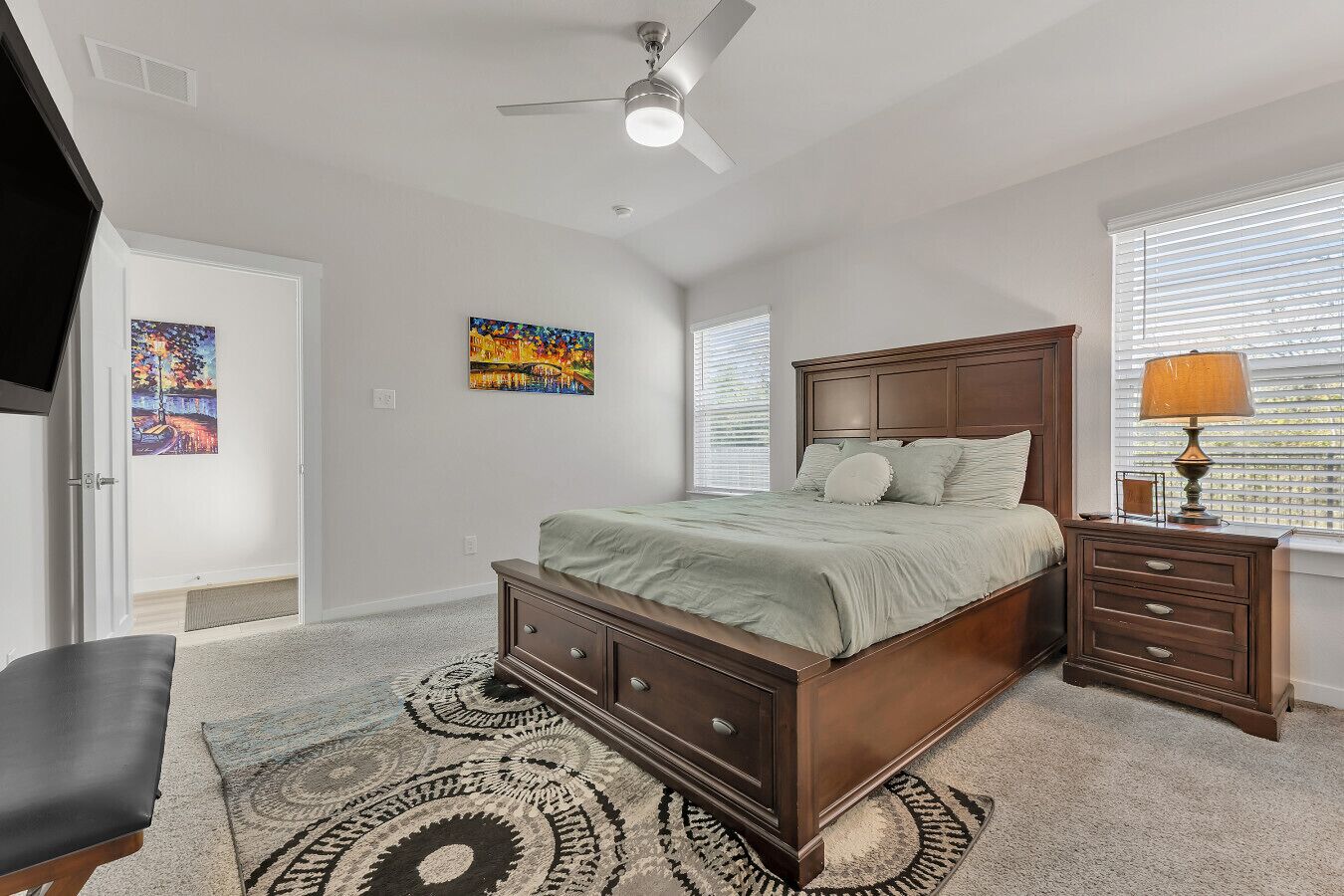 3 habitaciones, escritorio, wifi y ropa de cama 