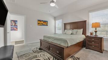 3 habitaciones, escritorio, wifi y ropa de cama