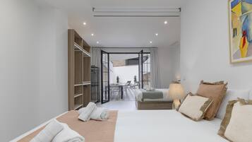 3 bedrooms, iron/ironing board