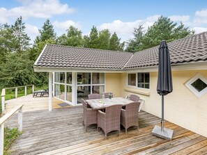 Ulkoruokailutilat