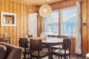 Dining - 3BR Classic Beach House w/ Fire Pit | Walk 2 Beach (Garden City)