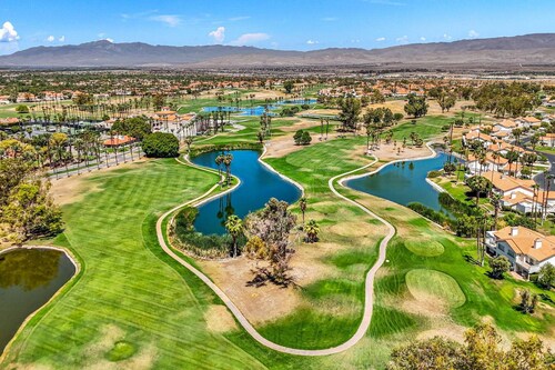 Near Coachella Two Bedroom Two Bath Condo, Steps from the Pool & Spa, Desert Falls CC