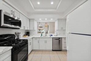 Fridge, microwave, oven, stovetop - Near Coachella Two Bedroom Two Bath Condo, Steps from the Pool & Spa, Desert Falls CC (Palm Desert)