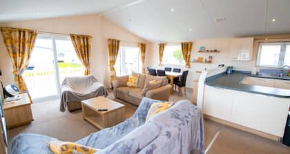 MP629 Parkdean Camber Sands