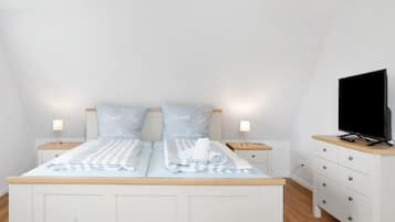 2 Schlafzimmer, BĂŒgeleisen/BĂŒgelbrett, kostenloses WLAN, BettwĂ€sche