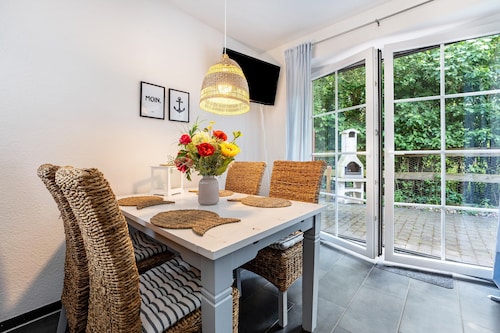 Holiday Home 'Haus Am Dorfteich A E-Laden Möglich' with Private Terrace, Shared Garden and Wi-Fi