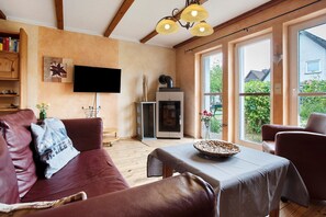 TV, fireplace, DVD player, stereo