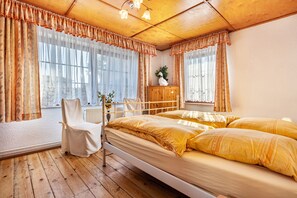 2 habitaciones, tabla de planchar con plancha y wifi gratis 