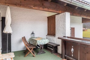 屋外ダイニングエリア