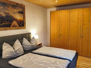 1 chambre, literie fournie