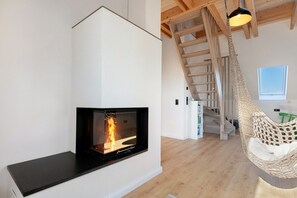 Interior - Apartment 'Flieder' with Shared Garden, Balcony and Wi-Fi (Lunow-Stolzenhagen)