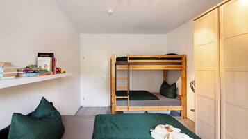 1 Schlafzimmer, Bügeleisen/Bügelbrett, kostenloses WLAN, Bettwäsche