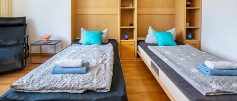 1 bedroom, free WiFi, bed sheets