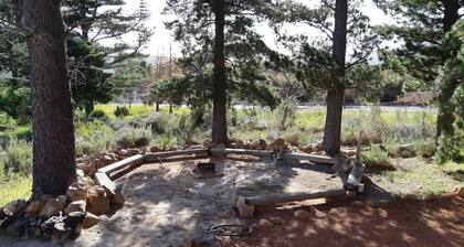 Akkedis Pet-friendly Cottage on Fynbos Garden Retreat