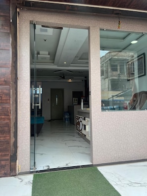 Fachada de la propiedad