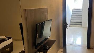 Deluxe Double Room | Free WiFi