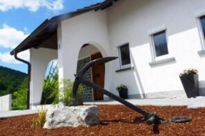 Property grounds - VACATION APARTMENT NECKARBLICK (Eberbach)