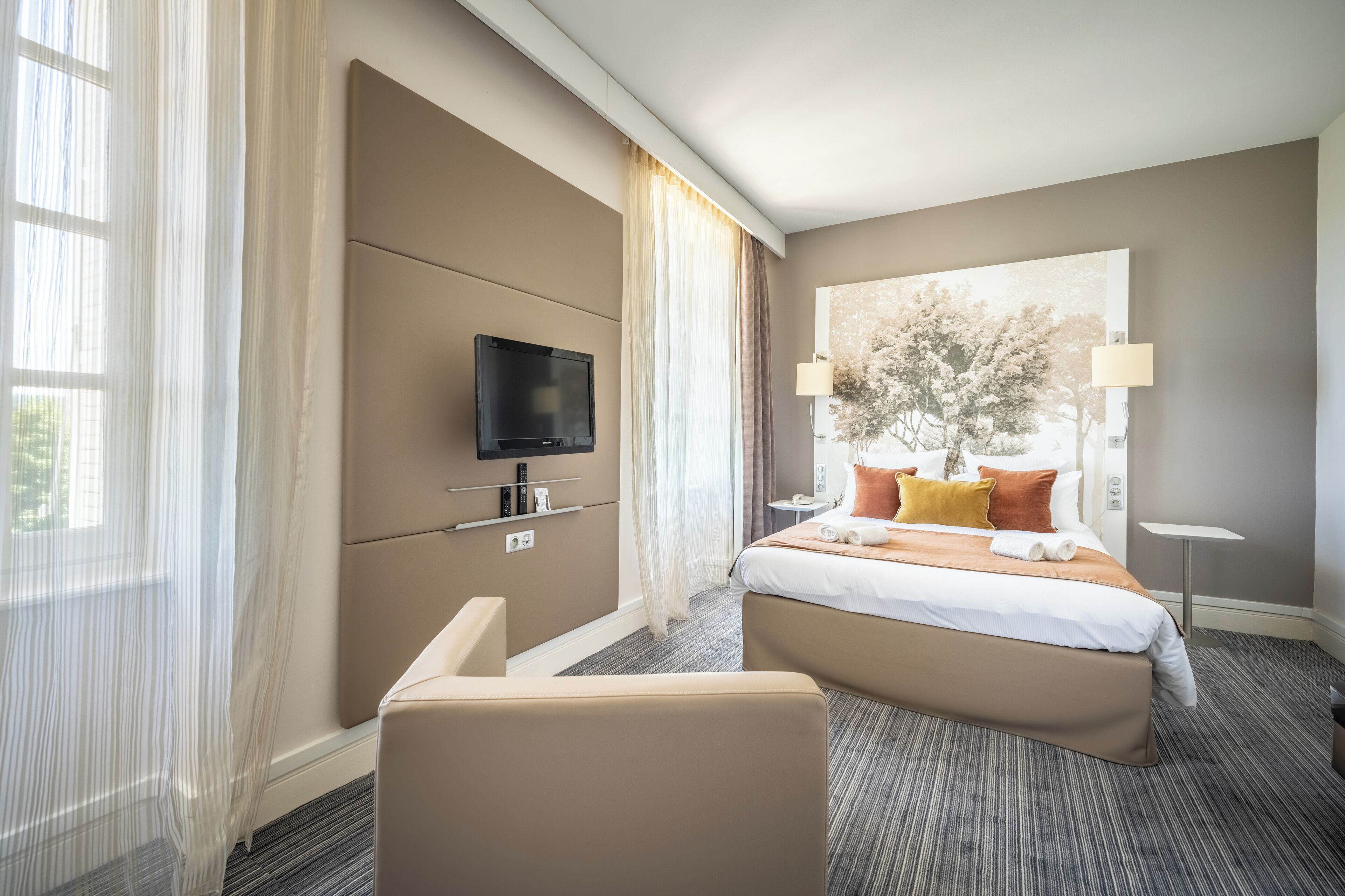Premium Room - View of the valley or greenery | Premium bedding, pillowtop beds, minibar, in-room safe