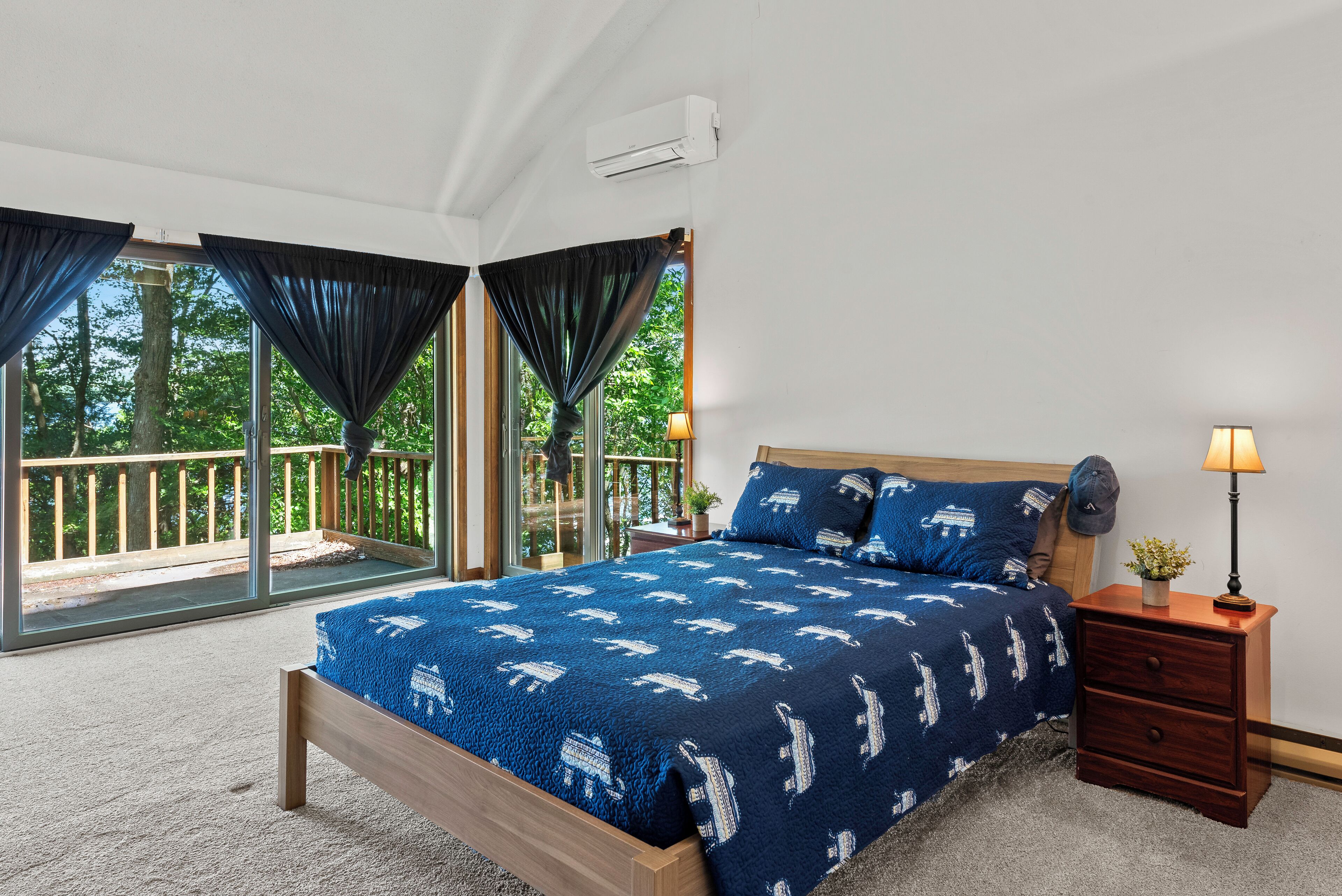 4 chambres, fer et planche à repasser, Wi-Fi gratuit, draps fournis