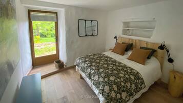 3 bedrooms, WiFi, bed sheets