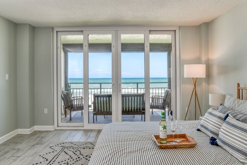 OCEANFRONT with STUNNING VIEWS of Ocean & Intracoastal, Pool, Elevator, Tennis, $300 in Free Tickets