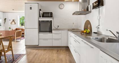 "Thorward" - 100m from the sea by Interhome