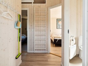 3 bedrooms, internet