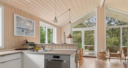 "Vojdan" - 600m from the sea by Interhome