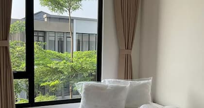 Rumah Dallas pik 2 dan free pembantu
Banyak tempat wisata kuliner, klub, pantai