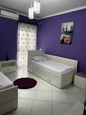 2 bedrooms, WiFi, bed sheets