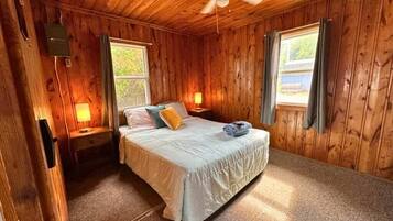 15 bedrooms, WiFi, bed sheets