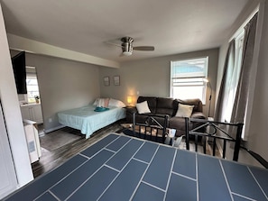15 bedrooms, WiFi, bed sheets