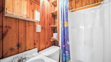 Douche, serviettes fournies