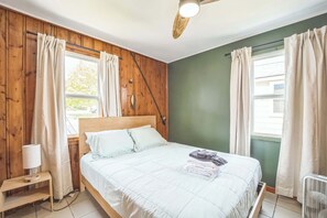 2 bedrooms, WiFi, bed sheets