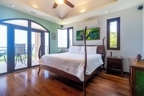 4 habitaciones, escritorio y tabla de planchar con plancha 