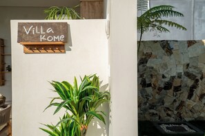 Interior entrance - Villa Kome & Gabi Canggu Bali (Munggu)