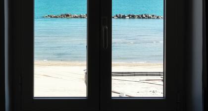 Apartment by the sea