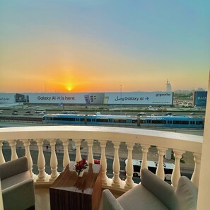 Delad sovsal - endast kvinnor - utsikt mot staden | Balkongutsikt